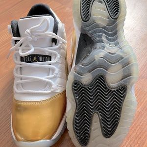 AIR JORDAN 11 RETRO LOW 'CLOSING CEREMONY'
